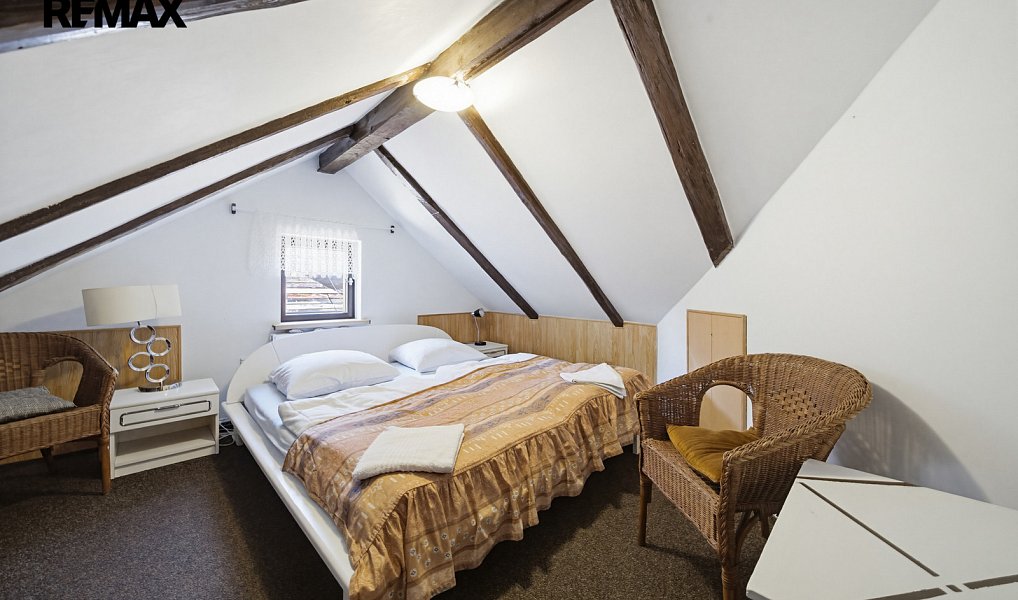 Prodej ubytovacího objektu 980 m², Potůčky – náhled fotky 30