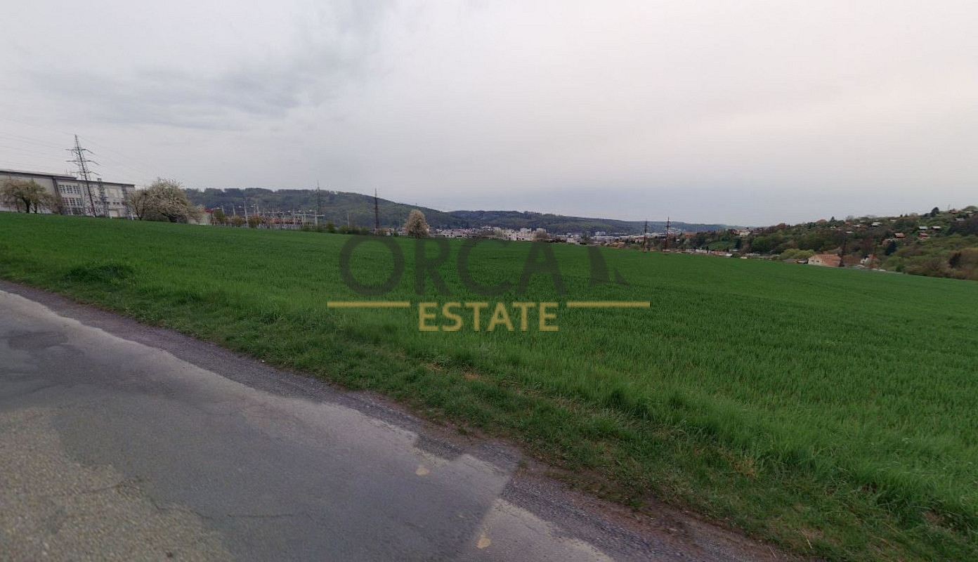 Prodej pole 1 018 m² – fotografie 4