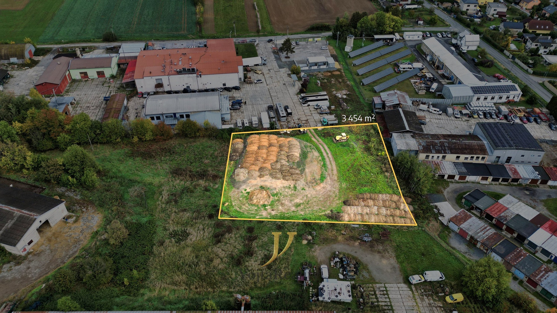 Prodej komerčního pozemku 3 454 m²