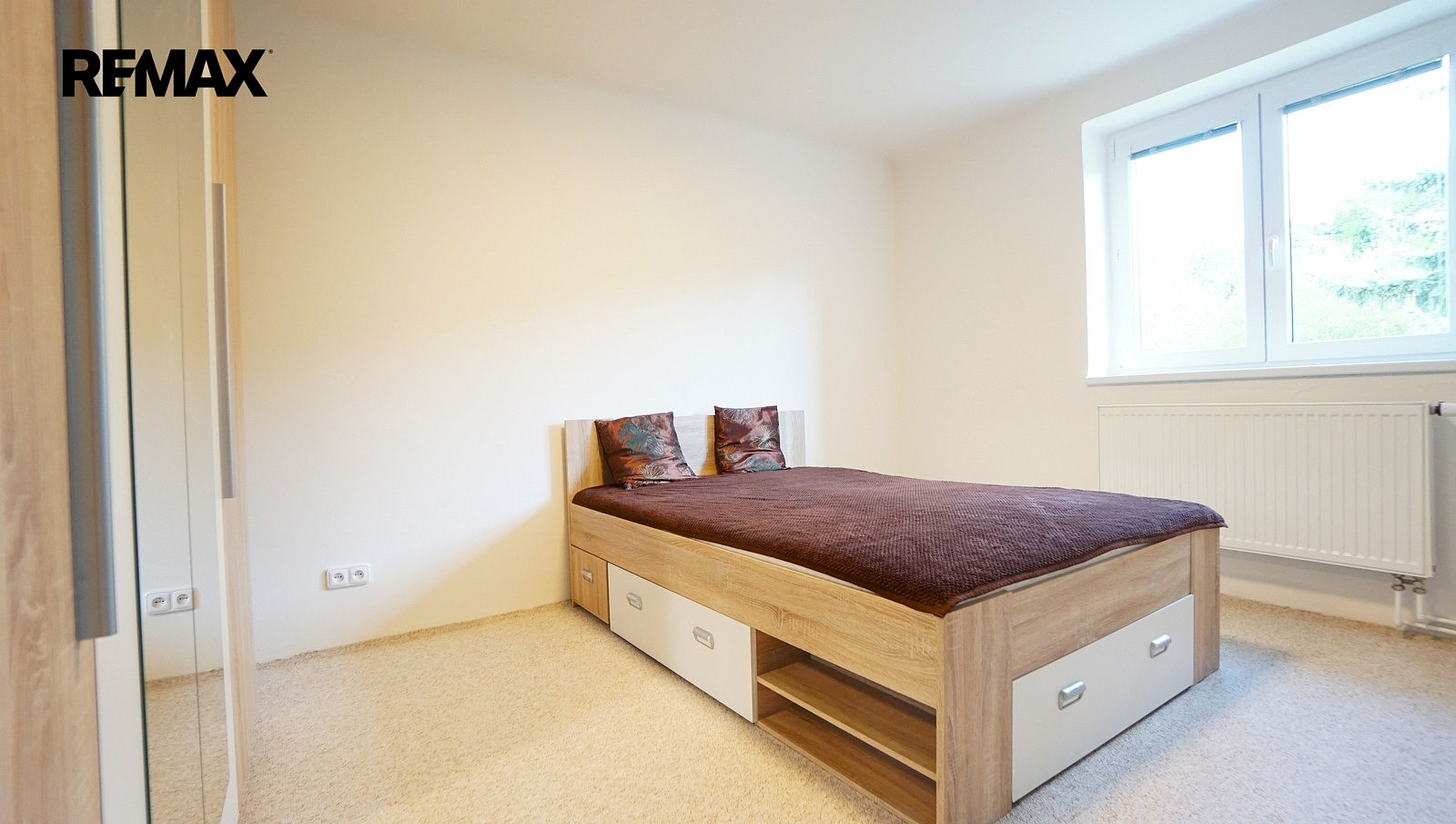 Pronájem bytu 2+1 60 m² – pohled 3