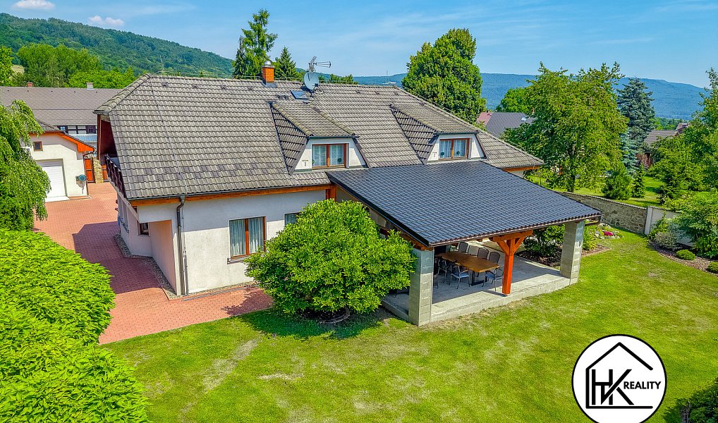 Prodej domu 300 m² s pozemkem 3 840 m², Libouchec – náhled fotky 11