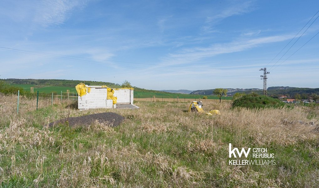Prodej zahrady 1 652 m², Suchomasty – náhled fotky 33