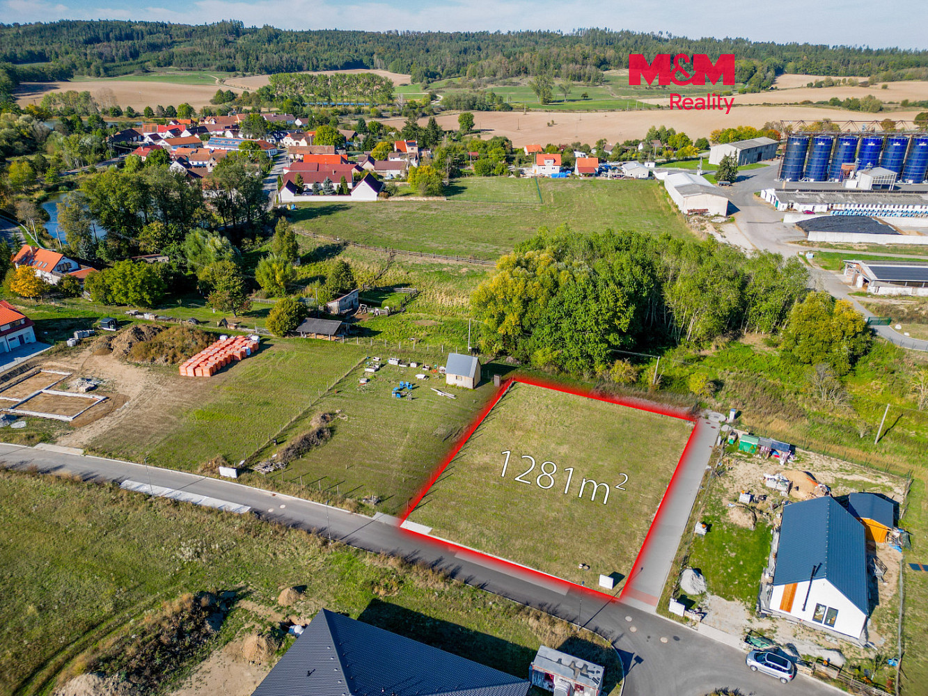 Prodej stavebního pozemku 1 281 m²