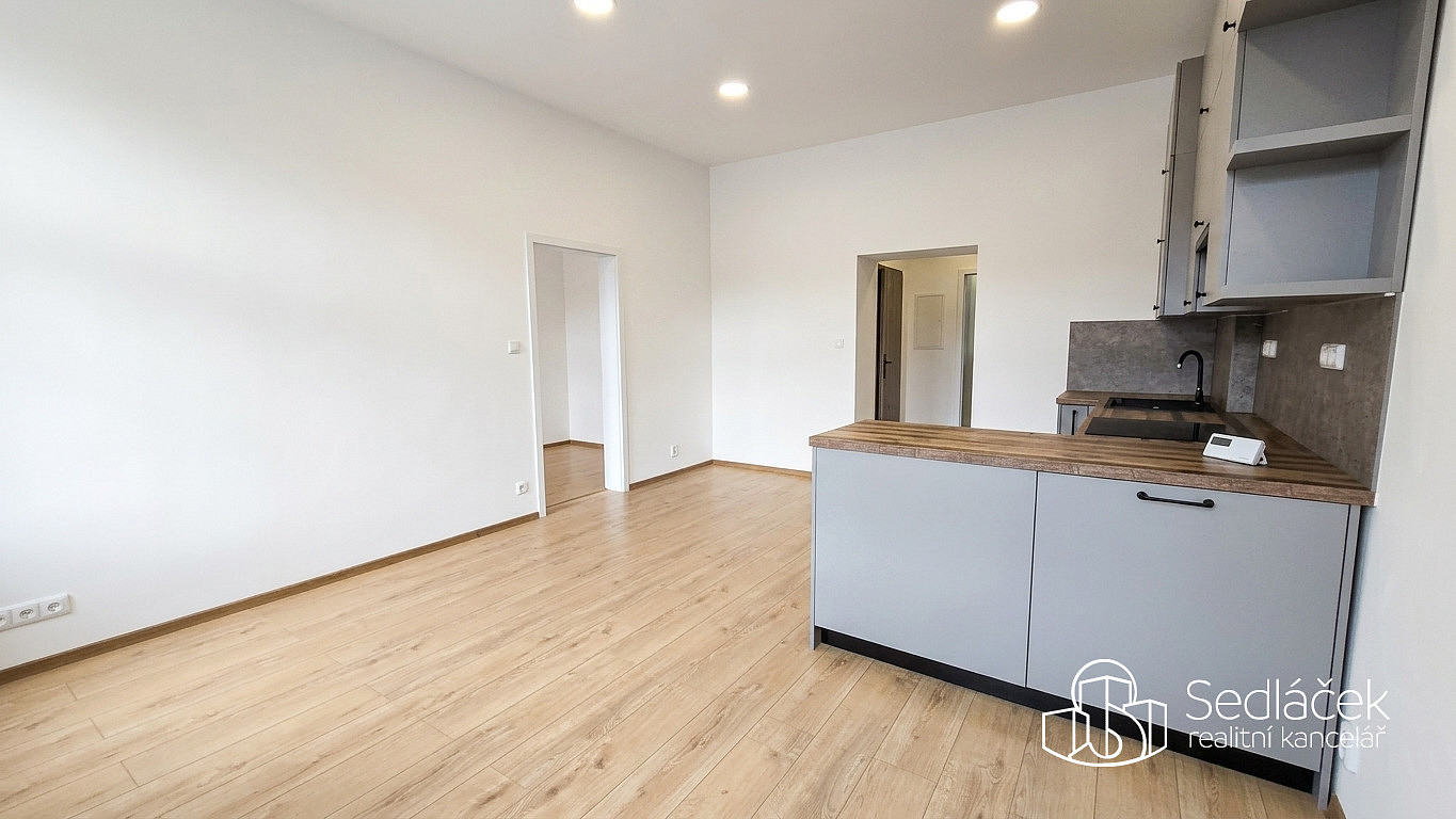 Pronájem bytu 2+kk 48 m² – fotografie 4