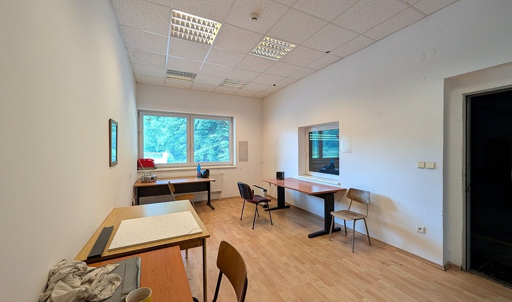 Prodej výrobních prostor 12 000 m², Liberec – náhled fotky 21