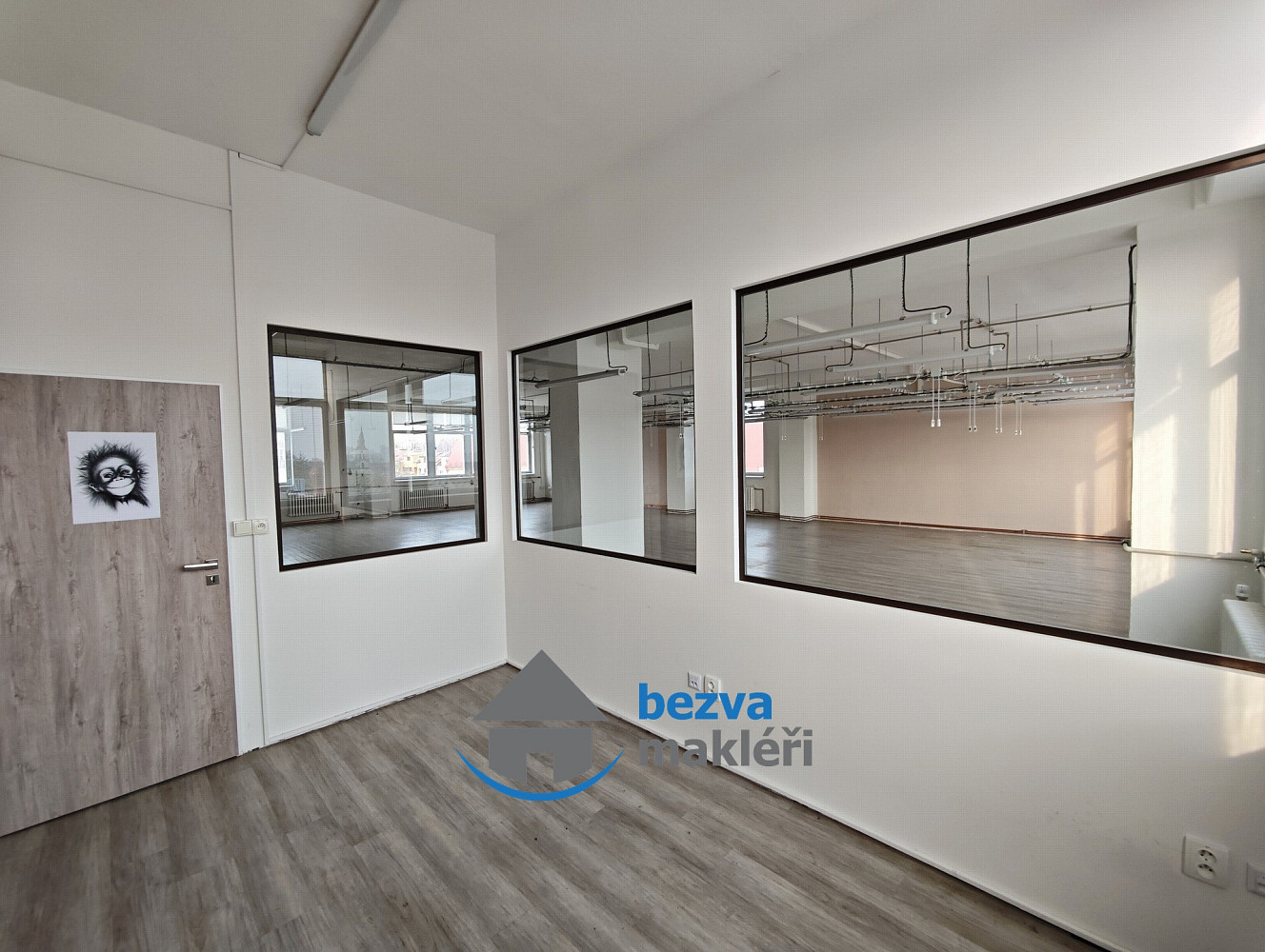 Pronájem výrobních prostor 189 m² – fotografie 5