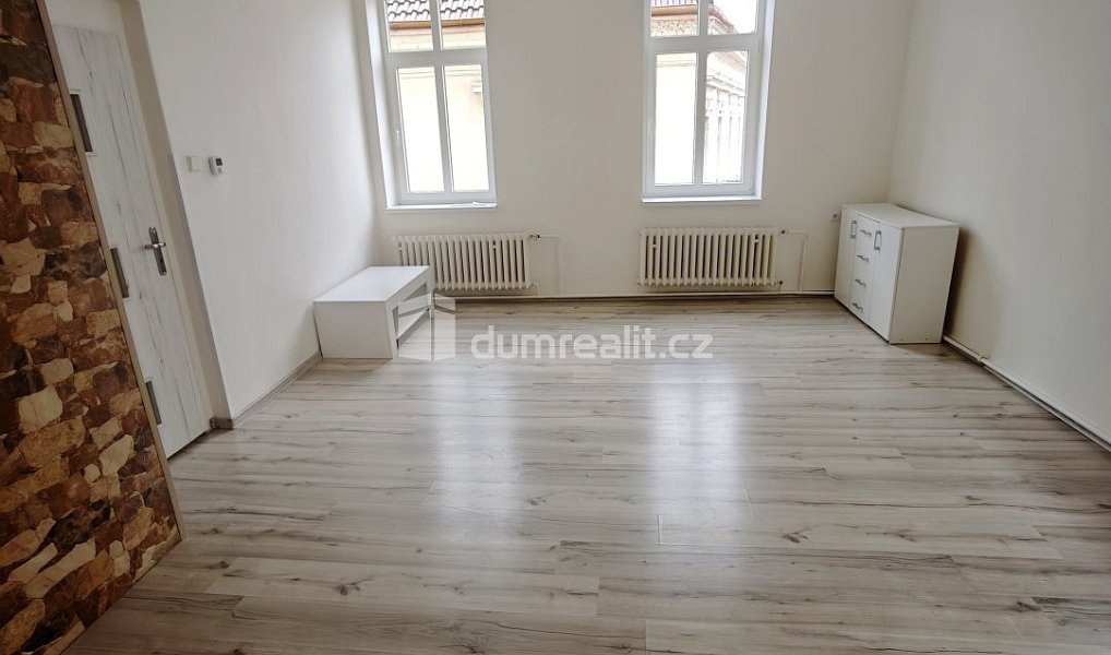 Pronájem bytu 2+1 75 m², Děčín – náhled fotky 3