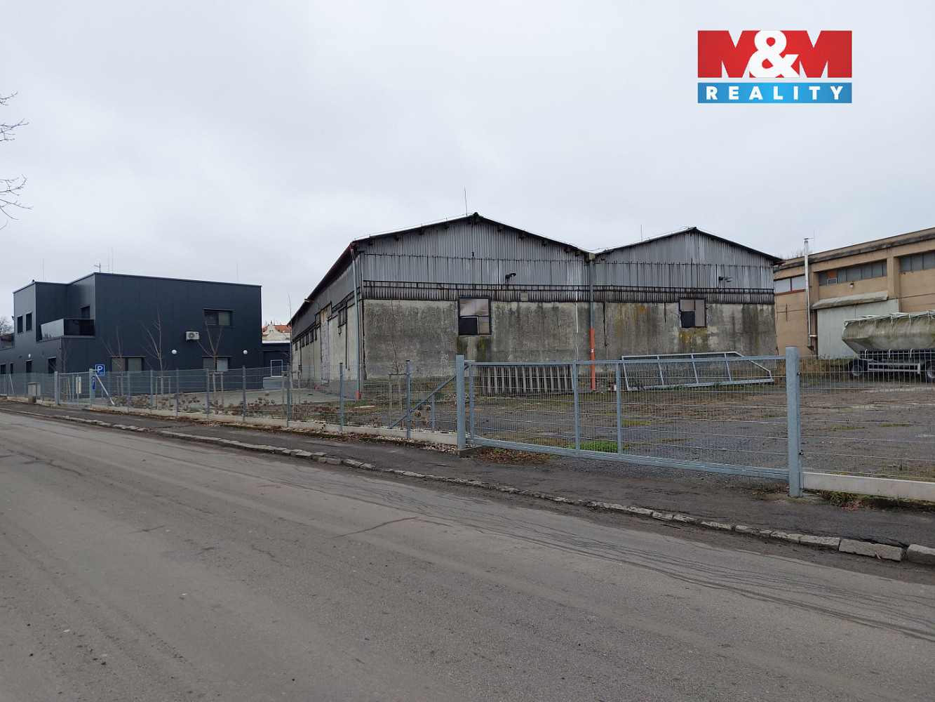 Pronájem skladovacích prostor 972 m² – fotografie 2
