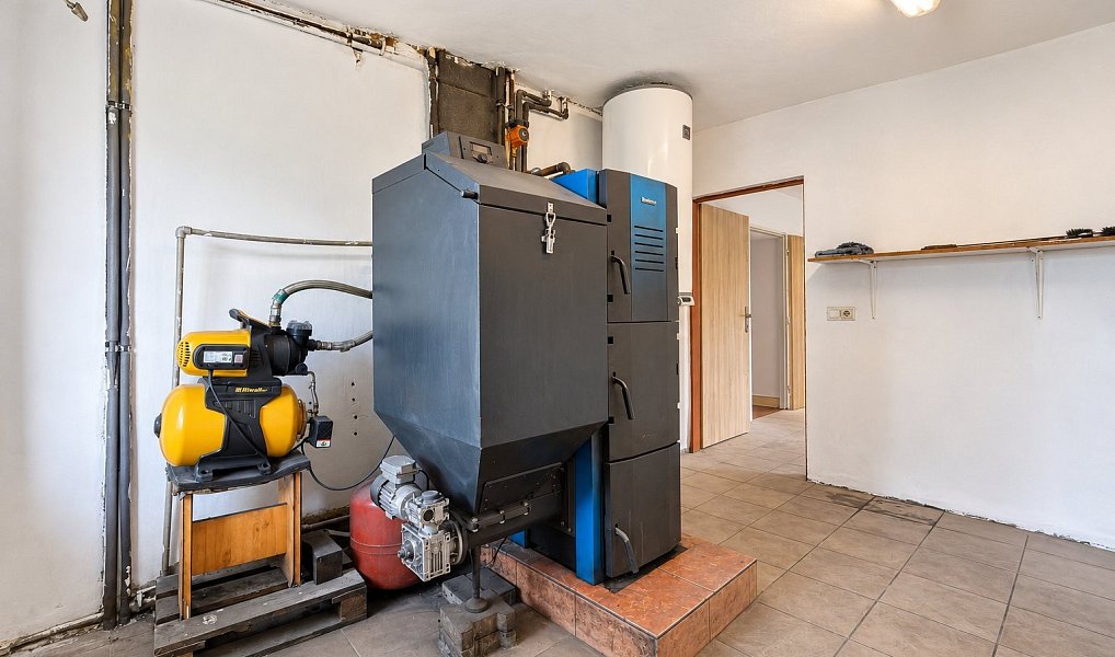 Prodej domu 295 m² s pozemkem 1 331 m², Hora Svatého Šebestiána – náhled fotky 19