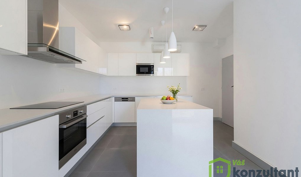 Prodej domu 277 m² s pozemkem 1 014 m², Osek – náhled fotky 7