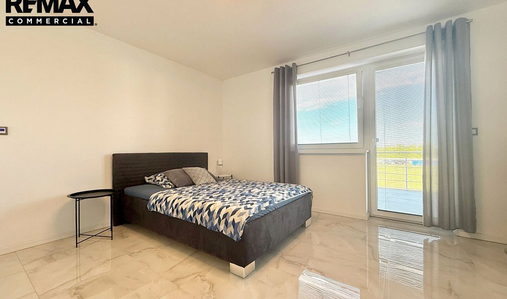 Prodej domu 220 m² s pozemkem 726 m², Polerady – náhled fotky 26