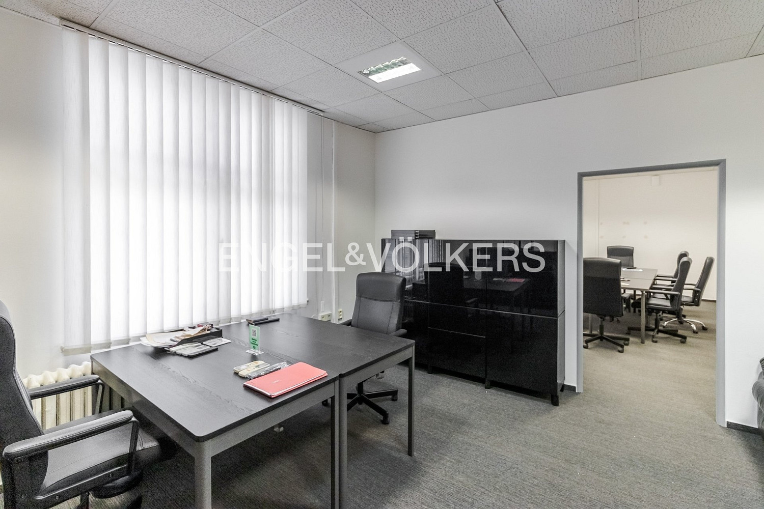 Pronájem kanceláře 92 m² – pohled 3
