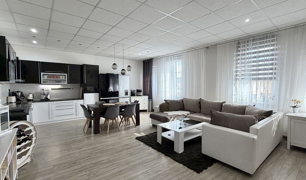 Prodej kanceláře 466 m², Chomutov – náhled fotky 17