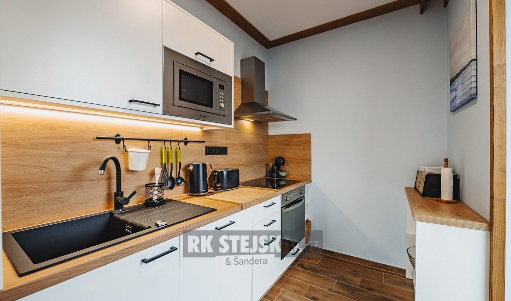 Pronájem bytu 2+kk 54 m², Frymburk – náhled fotky 10