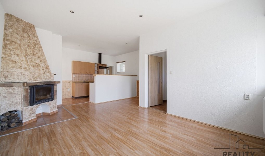 Prodej domu 137 m² s pozemkem 178 m², Chroustovice – náhled fotky 2