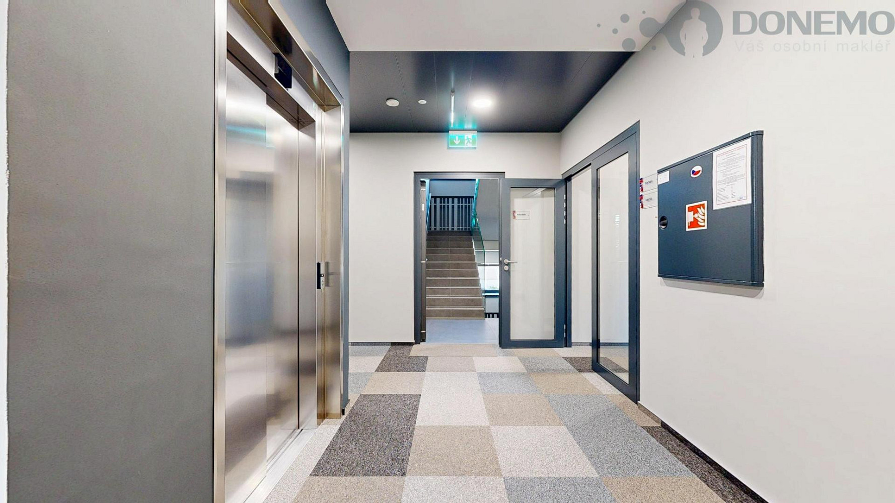 Pronájem kanceláře 730 m² – fotografie 4
