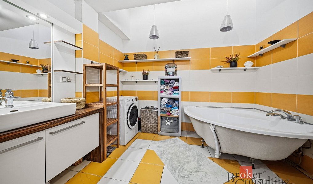 Prodej domu 107 m² s pozemkem 828 m², Výrava – náhled fotky 13