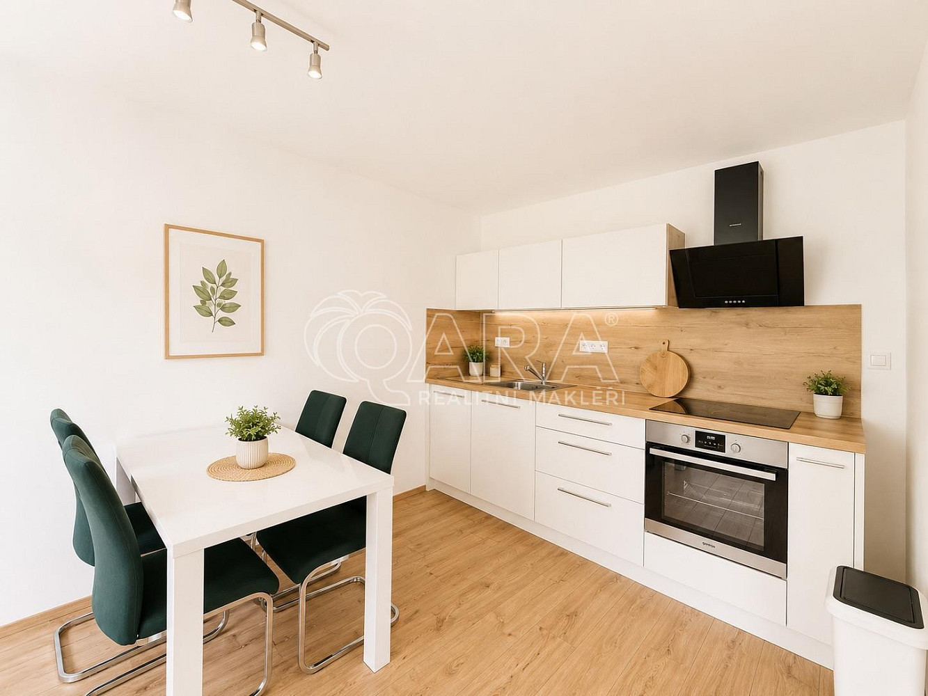 Pronájem bytu 2+kk 55 m²