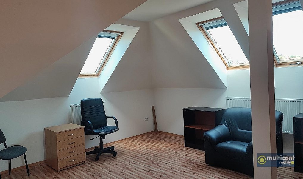 Pronájem kanceláře 118 m², Vyškov – náhled fotky 12