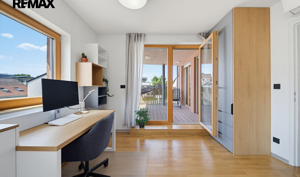 Prodej bytu 4+kk 138 m², Praha – náhled fotky 25