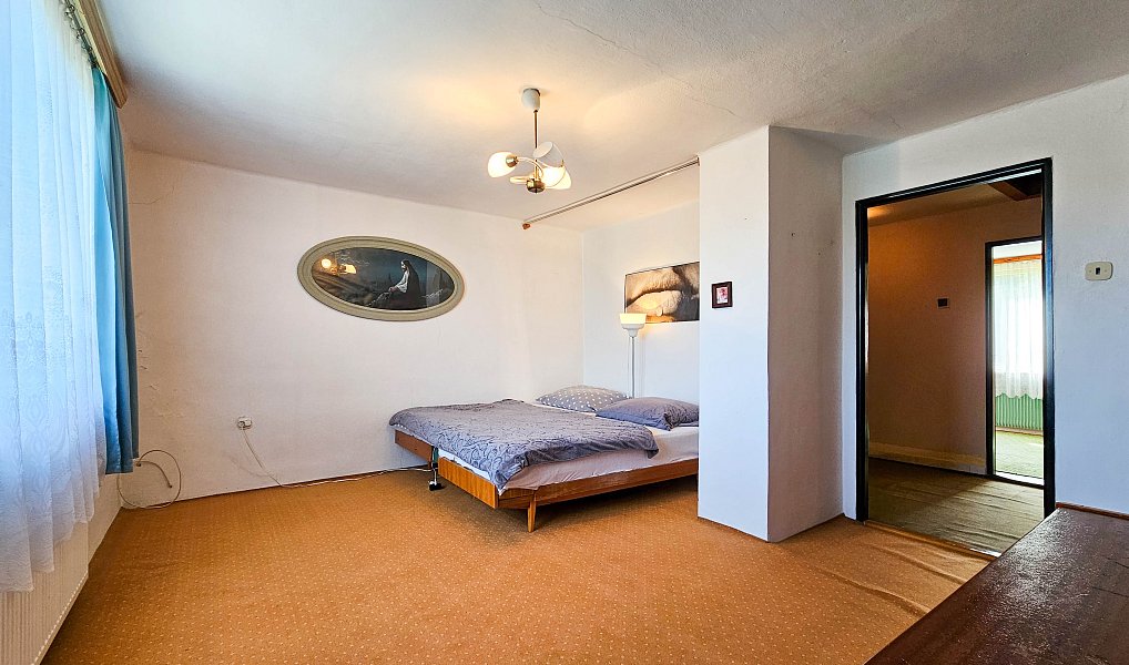 Prodej domu 270 m² s pozemkem 661 m², Sázava – náhled fotky 11