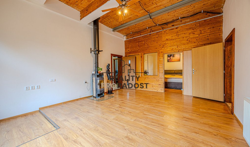 Prodej domu 142 m² s pozemkem 1 021 m², Vendryně – náhled fotky 9