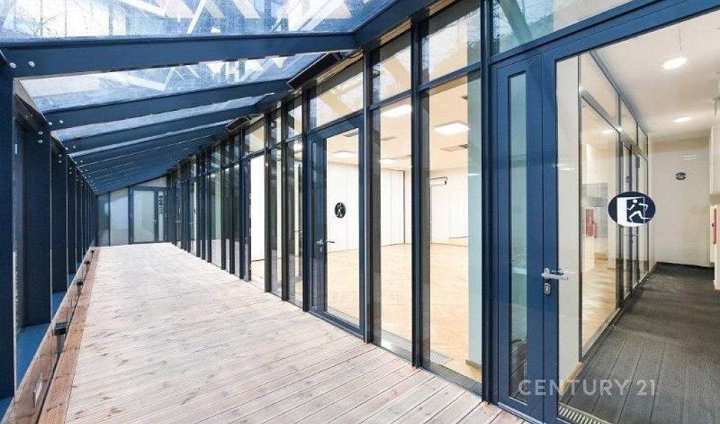 Pronájem kanceláře 719 m², Praha – náhled fotky 9
