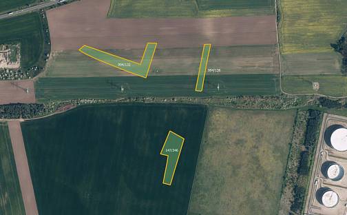 Prodej pole 55 932 m², Uhy, okres Kladno