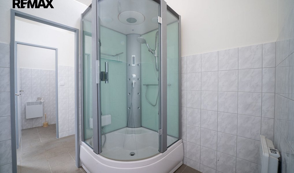 Pronájem výrobních prostor 1 335 m², Kateřinice – náhled fotky 12