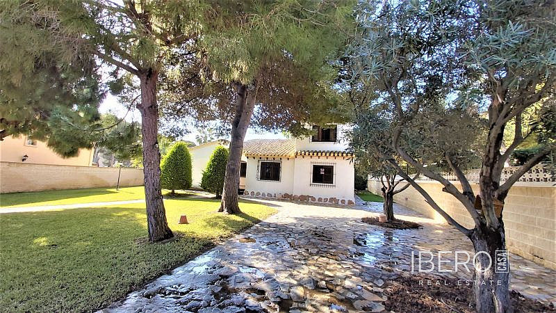 Prodej domu 163 m² s pozemkem 936 m² - Vista 3