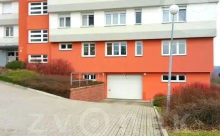 Pronájem garážového stání Zlín - Podlesí, Podlesí I, Zlín