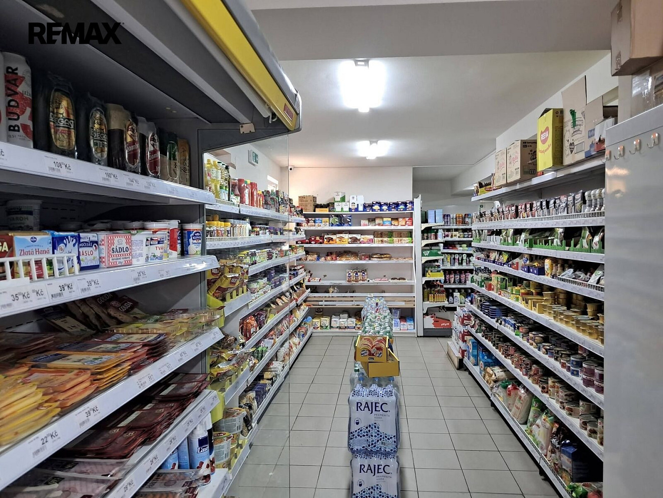 Prodej nájemního domu, činžáku 612 m² – fotografie 2