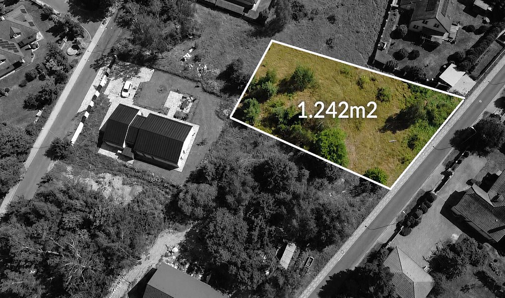 Prodej stavebního pozemku 1 242 m², Karlovy Vary – náhled fotky 2