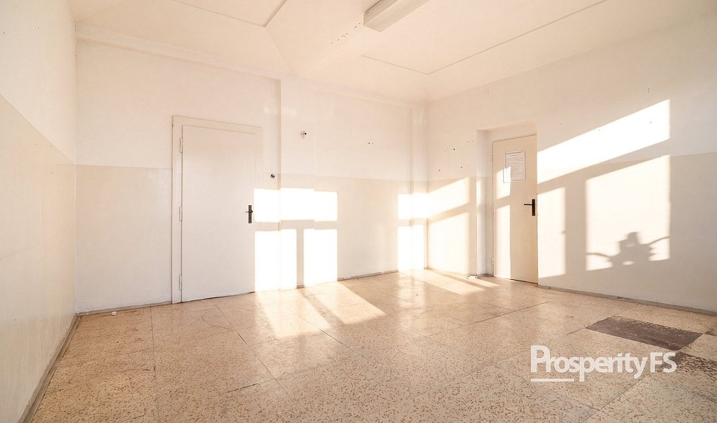 Prodej domu 200 m² s pozemkem 396 m², Hostomice – náhled fotky 5