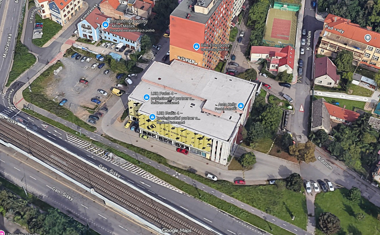 Prodej velmi dobře situované garáže 12 m² — photo 2