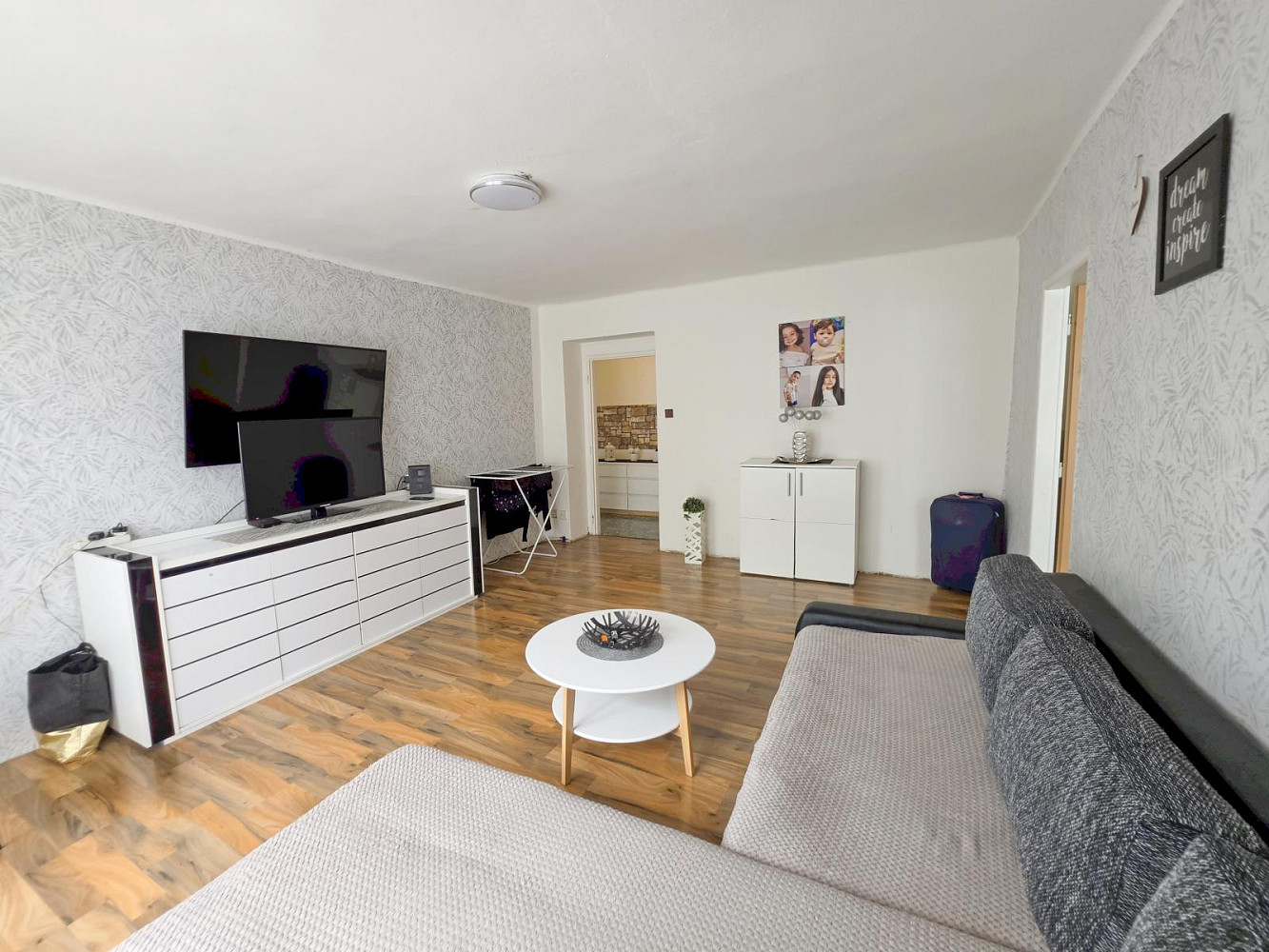 Prodej bytu 2+1 68 m² — photo 2