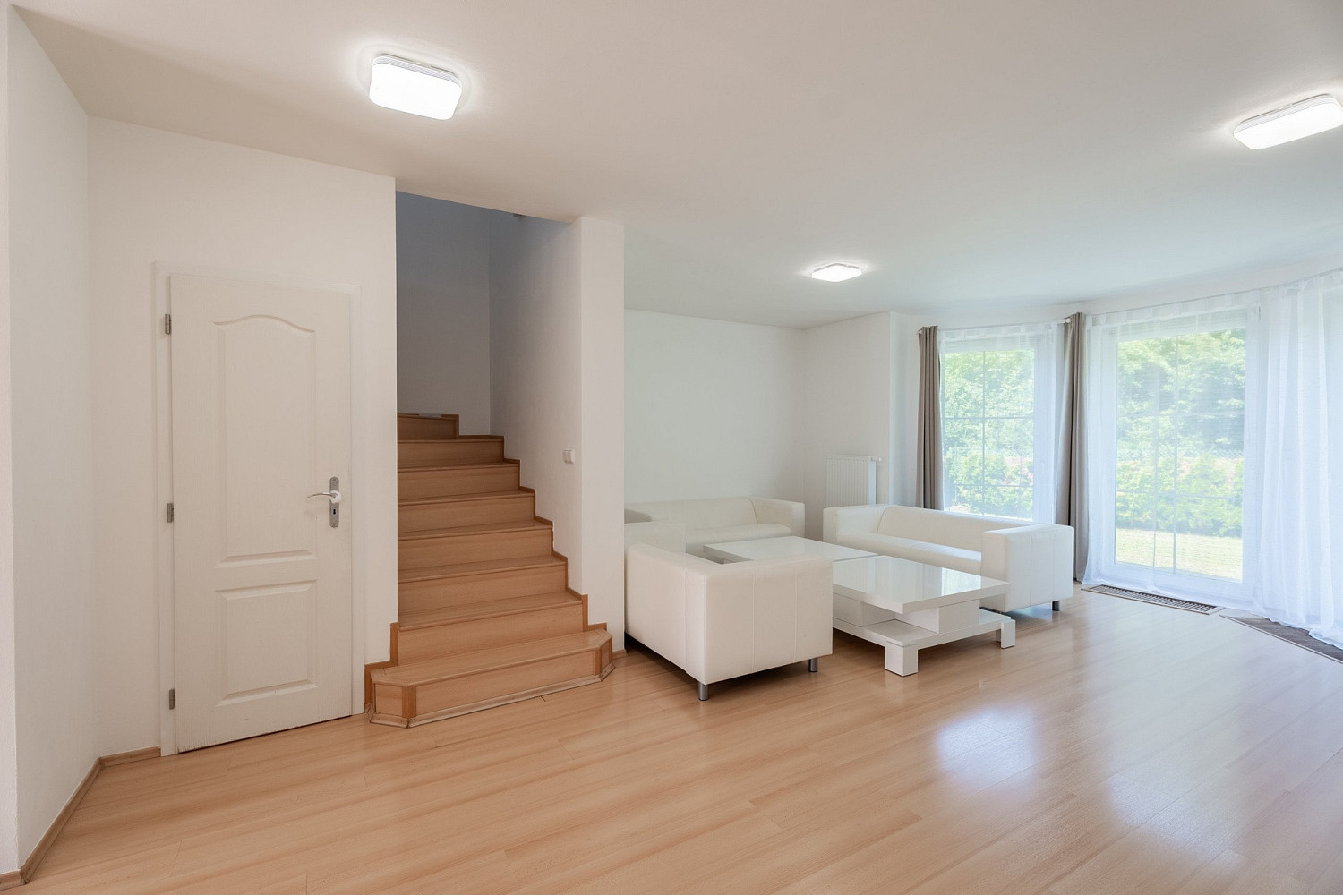 Pronájem domu 179 m² s pozemkem 760 m² – další