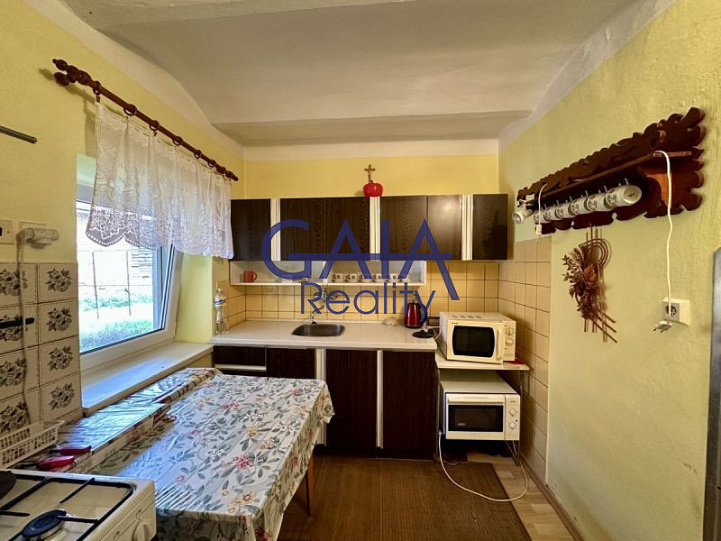 Prodej domu 235 m² s pozemkem 1 525 m² – fotografie 2