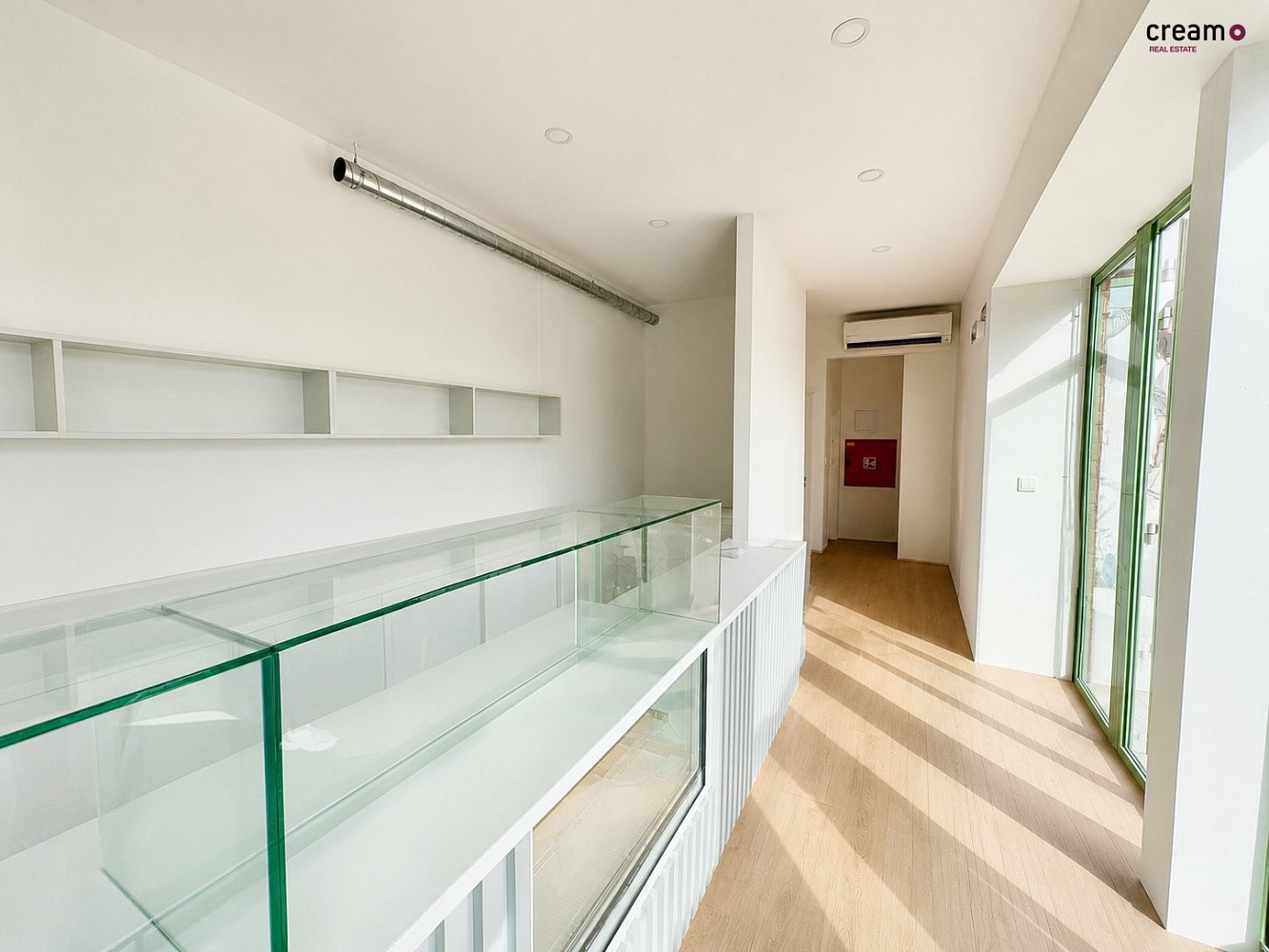 Pronájem obchodních prostor 30 m²