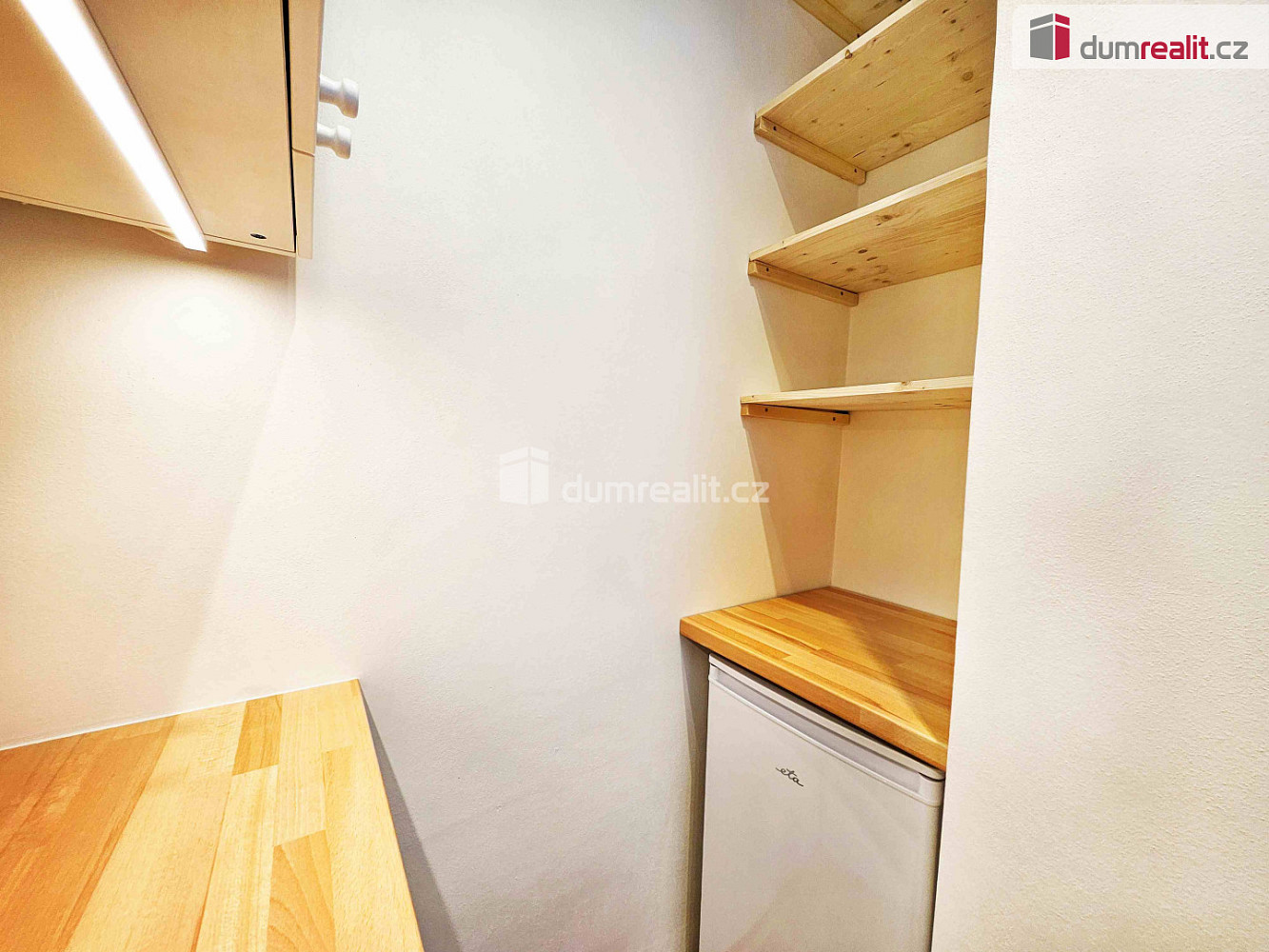 Pronájem bytu 1+kk 21 m² – fotografie 4
