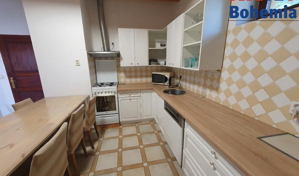 Pronájem bytu 4+1 100 m², Mladá Boleslav – náhled fotky 2