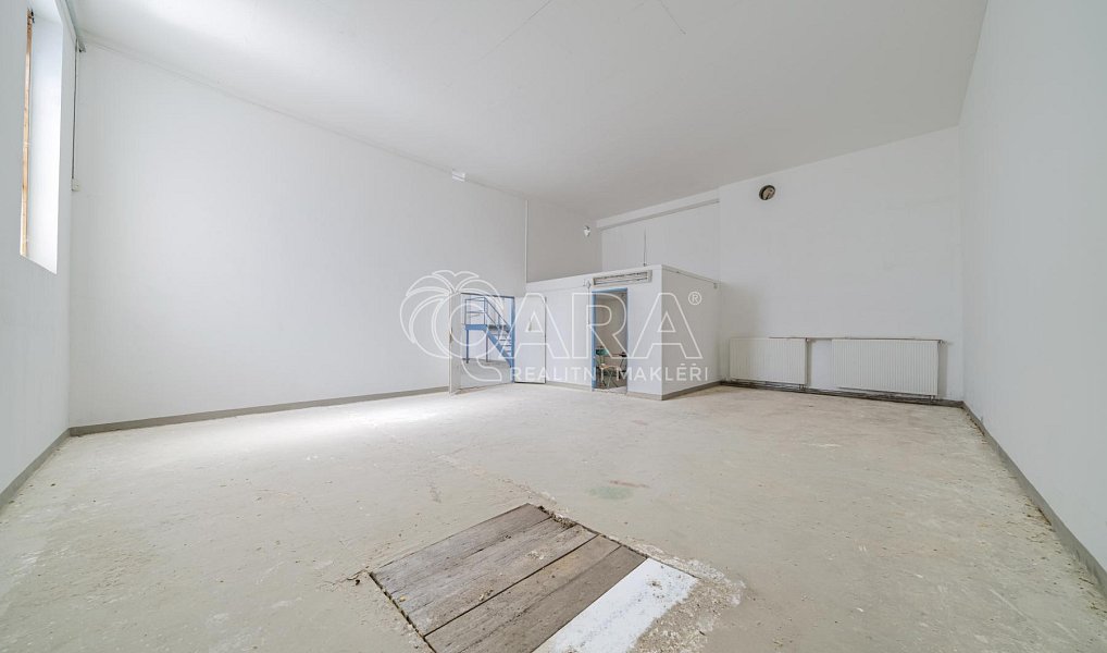 Pronájem skladovacích prostor 210 m², Sukorady – náhled fotky 3