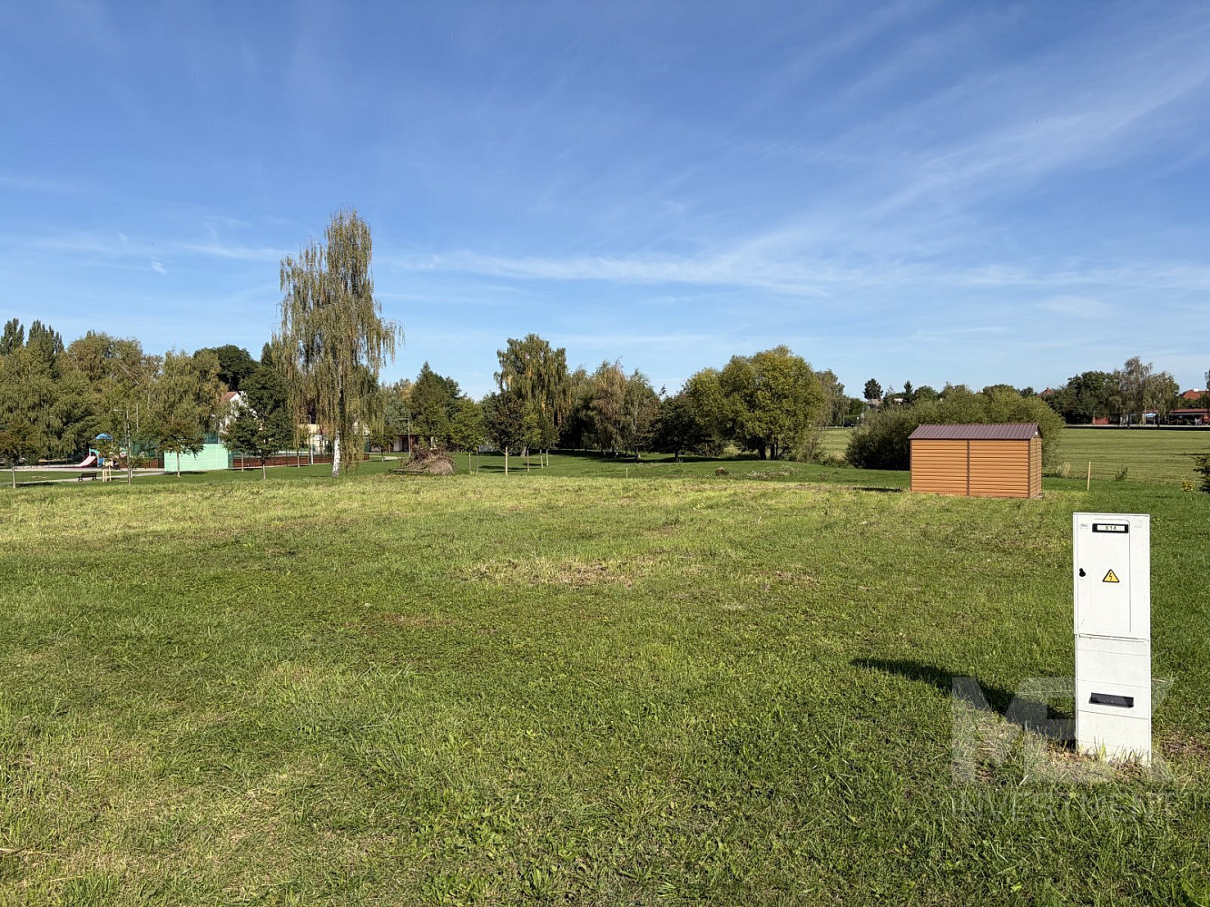 Prodej stavebního pozemku 999 m² – fotografie 5