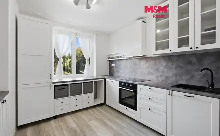 Prodej bytu 3+1 80 m², Tuchořice, okres Louny