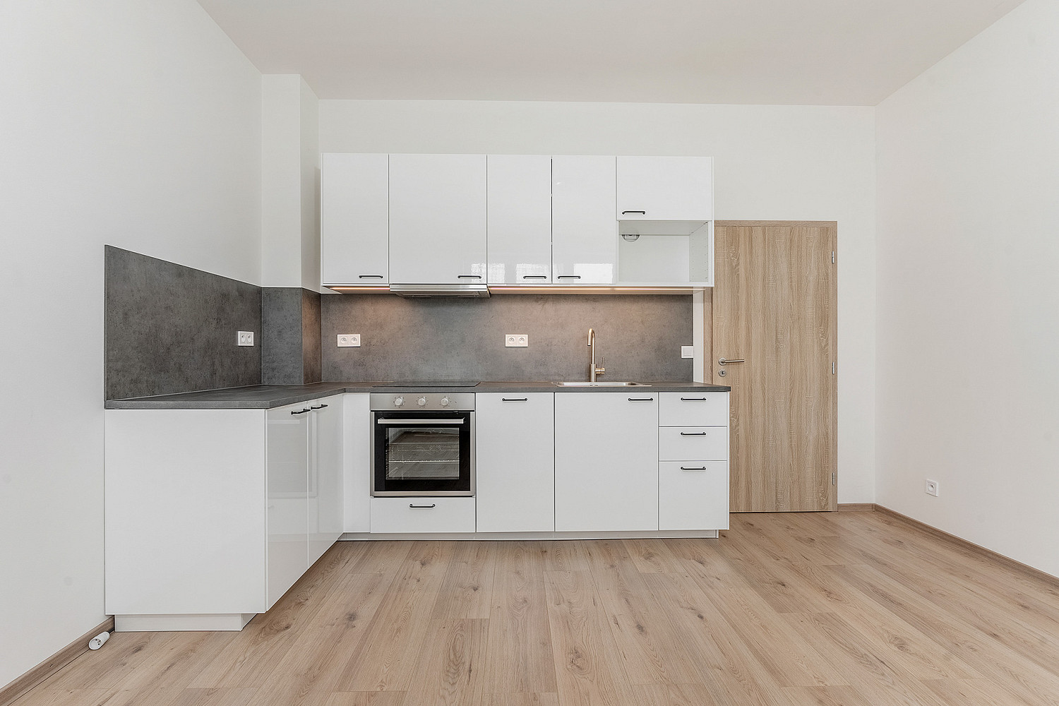 Pronájem bytu 2+kk 38m², Slámová, Brno