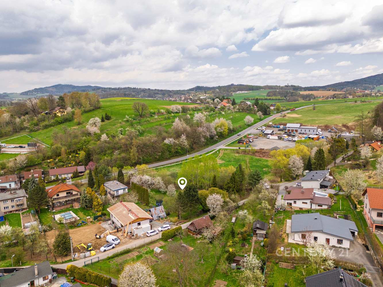 Land, 1904 m²