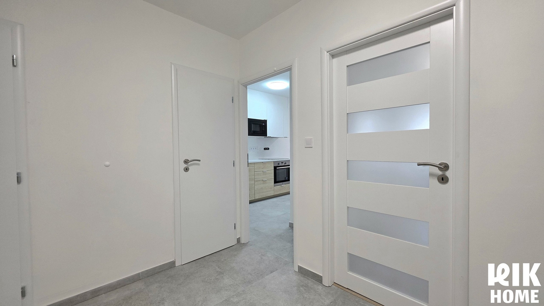 Pronájem bytu 4+kk 85 m² — photo 5
