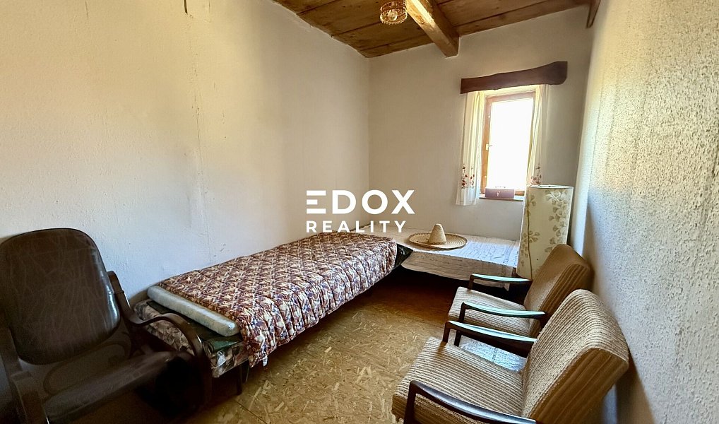 Prodej domu 200 m² s pozemkem 1 530 m², Kozly – náhled fotky 9