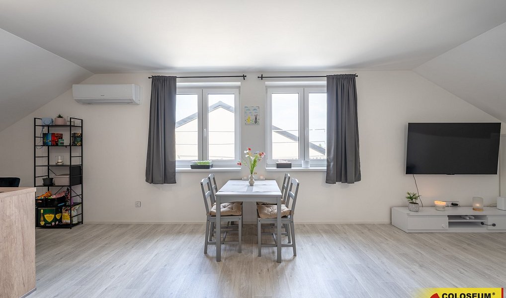 Prodej bytu 3+kk 107 m², Hrádek – náhled fotky 9