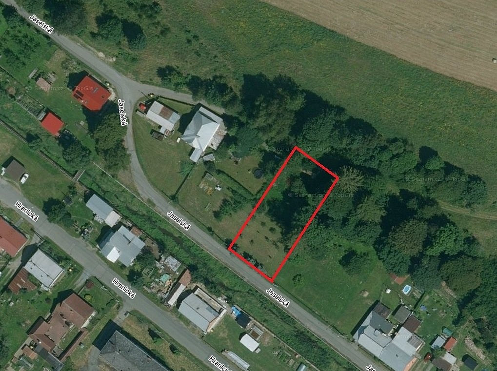 Prodej stavebního pozemku 1 190 m²